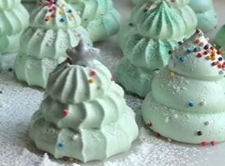 CHRISTMAS TREE MERINGUES image